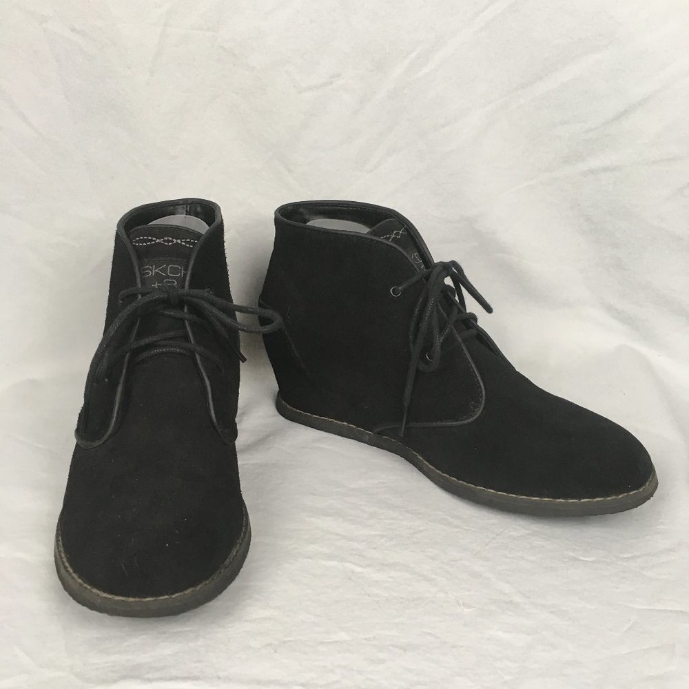 *HOST PICK*  Skechers Woman' Sz10  3" Hidden Heel